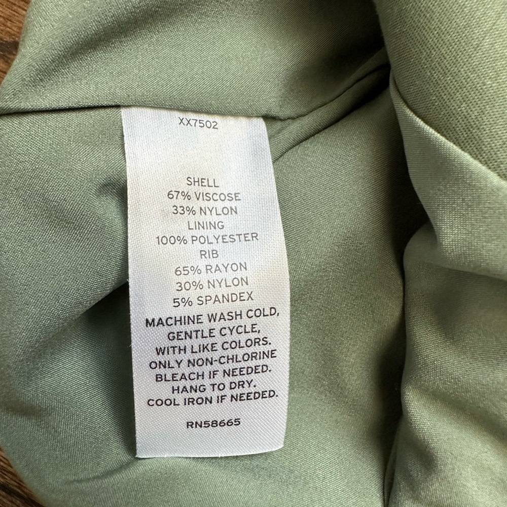 NWOT Nordstrom Bomber Jacket - olive green - size small - Picture 6 of 7